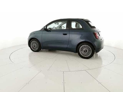 Usato 2022 Fiat 500e 1.0 El 118 CV (26.000 €)