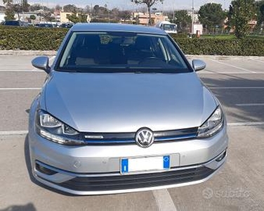Volkswagen Golf 1.5 TGI DSG 5p. Business BlueMotio