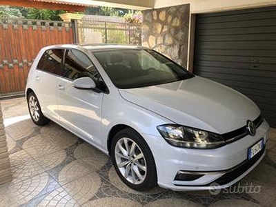 VOLKSWAGEN Golf 7ª serie - 2017