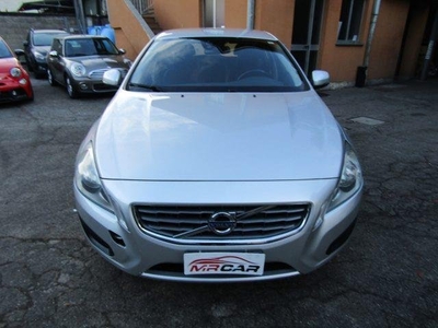 VOLVO V60 (2010) 2.0 D3 Momentum * 334.000 KM REALI *