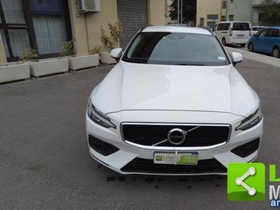 Volvo V60 B4 (d) Geartronic Inscription San Giovanni Rotondo