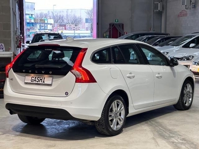 VOLVO V60 D4 AWD Geartronic Kinetic