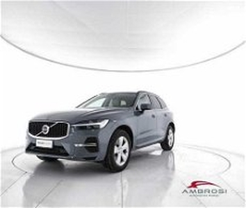 Volvo XC60 B4 (d) AWD Geartronic Momentum Pro del 2022 usata a Viterbo