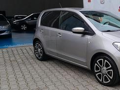 VW UP 1.0 High 75cv 5P NeopatentatiOK - 2014