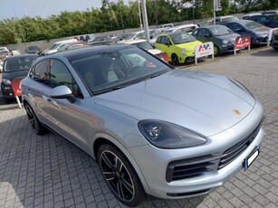 2022 PORSCHE Cayenne