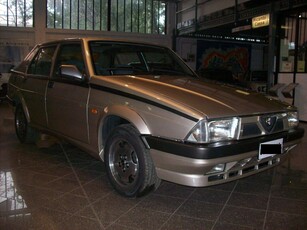 Alfa Romeo 75 2.0i Twin Spark usato