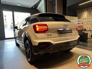 AUDI Q2 30 TDI S tronic Identity Black