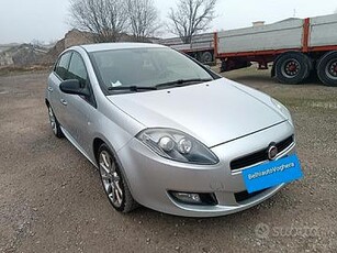 Fiat Bravo 2013--1.6 Diesel