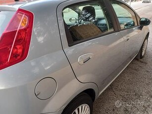 FIAT Grande Punto benzina pochi chilometri