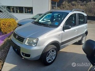 Fiat Panda 1.3 MJT 16V 4x4 con tasto ELD differenz