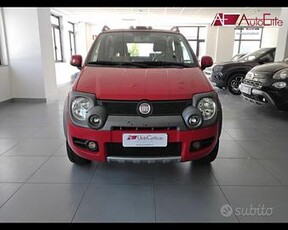 FIAT Panda 1.3 MJT 16V DPF 4x4 Cross U9428