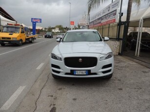 Jaguar F-Pace 2.0 D 180 CV AWD aut. Prestige usato