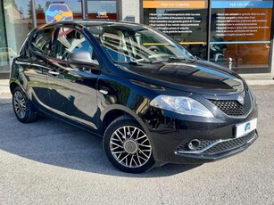 Lancia Ypsilon 1.2 69 CV 5 porte Silver usato