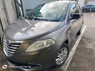 LANCIA Ypsilon AUTOMATICA