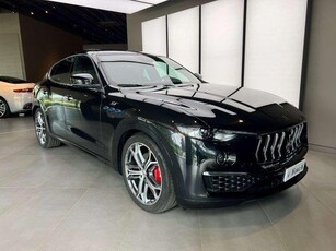 MASERATI LEVANTE 2.0 Hybrid mhev GT 330cv , Tetto apr. panoramico