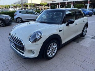 MINI 5 PORTE 1.5 Cooper D Business 5 porte