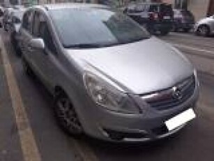 Opel Corsa 1.2 5 porte Club usato