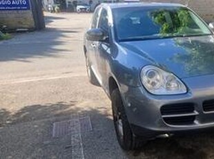 PORSCHE Cayenne 3.2 V6