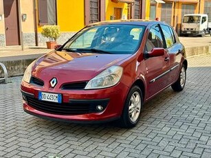 Renault clio 1.2 benzina ok neopatentati