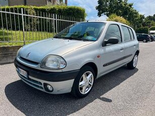 Renault Clio 1.2 cat 5 porte benzina Euro 3 adatta