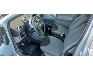 TOYOTA Aygo 1.0 Sol 3p