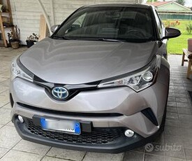 Toyota C-HR 1.8 - Lounge