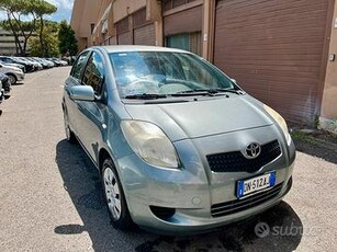 Toyota Yaris 1.0 sol