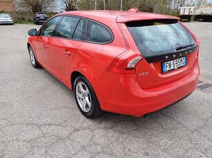 Volvo V60 D2 Geartronic Dynamic Edition