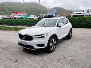 VOLVO XC40 D3 AWD Momentum