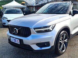 Volvo XC40 D4