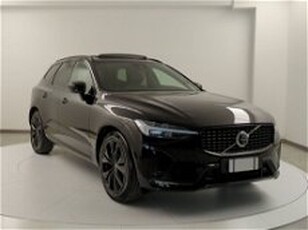 Volvo XC60 B4 (d) AWD automatico Ultimate Dark del 2023 usata a Pratola Serra