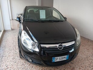 Usato 2008 Opel Corsa 1.4 Benzin 90 CV (4.900 €)