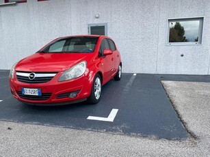 Usato 2010 Opel Corsa 1.2 Benzin 85 CV (3.999 €)