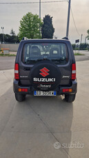 Usato 2010 Suzuki Jimny 1.3 Benzin 85 CV (17.000 €)