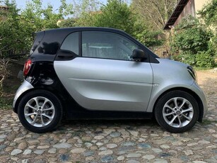 Usato 2015 Smart ForTwo Coupé 1.0 Benzin 71 CV (8.750 €)