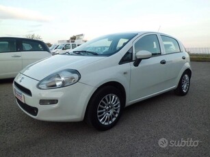 Usato 2017 Fiat Punto 1.2 Benzin (8.800 €)