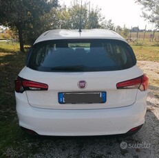 Usato 2017 Fiat Tipo 1.6 Benzin 84 CV (14.000 €)