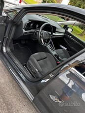 Usato 2020 VW Golf VIII 1.5 Benzin 150 CV (25.000 €)