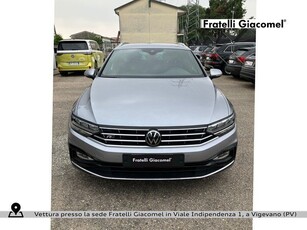 Usato 2023 VW Passat 2.0 Diesel 150 CV (43.900 €)