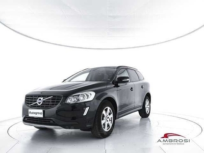 Volvo XC60 D3 Geartronic Kinetic del 2017 usata a Viterbo