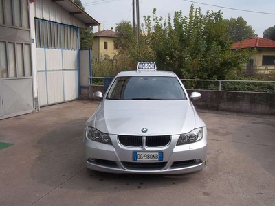 Usato 2007 BMW 318 2.0 Benzin 129 CV (8.500 €)