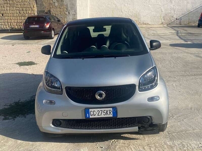 Usato 2018 Smart ForTwo Coupé 1.0 Benzin 71 CV (11.500 €)