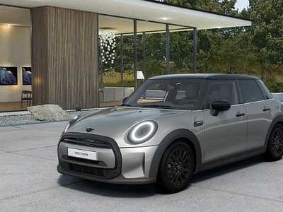 MINI Cooper 5 Porte Premium Mid package da Test Grifo Caravan