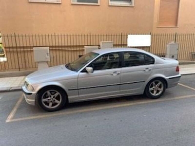Usato 2000 BMW 320 2.0 Benzin 150 CV (1.500 €)