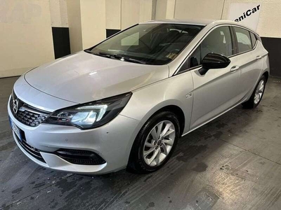 Usato 2021 Opel Astra 1.2 Benzin 131 CV (14.990 €)