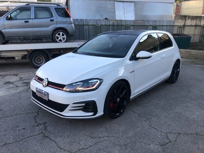 2018 VOLKSWAGEN Golf GTI