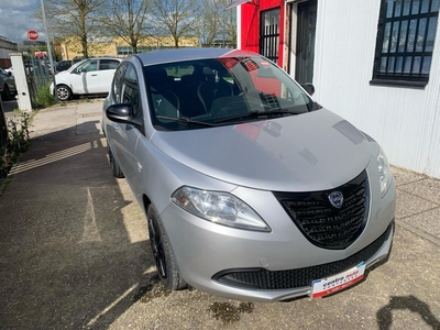 Lancia Ypsilon 1.2 69 CV 5 porte Gold usato