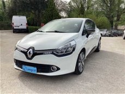 Renault Clio 1.5 dCi 8V 90CV 5 porte Costume National del 2015 usata a Castel Madama