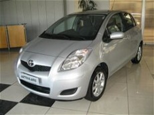 Toyota Yaris 1.0 5 porte Now del 2011 usata a Vignate