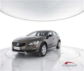 Volvo V60 Cross Country D3 Kinetic del 2016 usata a Corciano